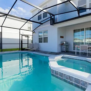 Holiday home Brand New! Five Bedrooms House With Private Pool At Windsor Island, Davenport